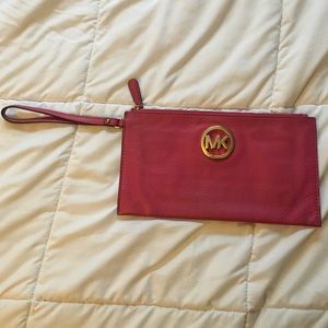 Michael Michael Kors Wristlet💖💖💖